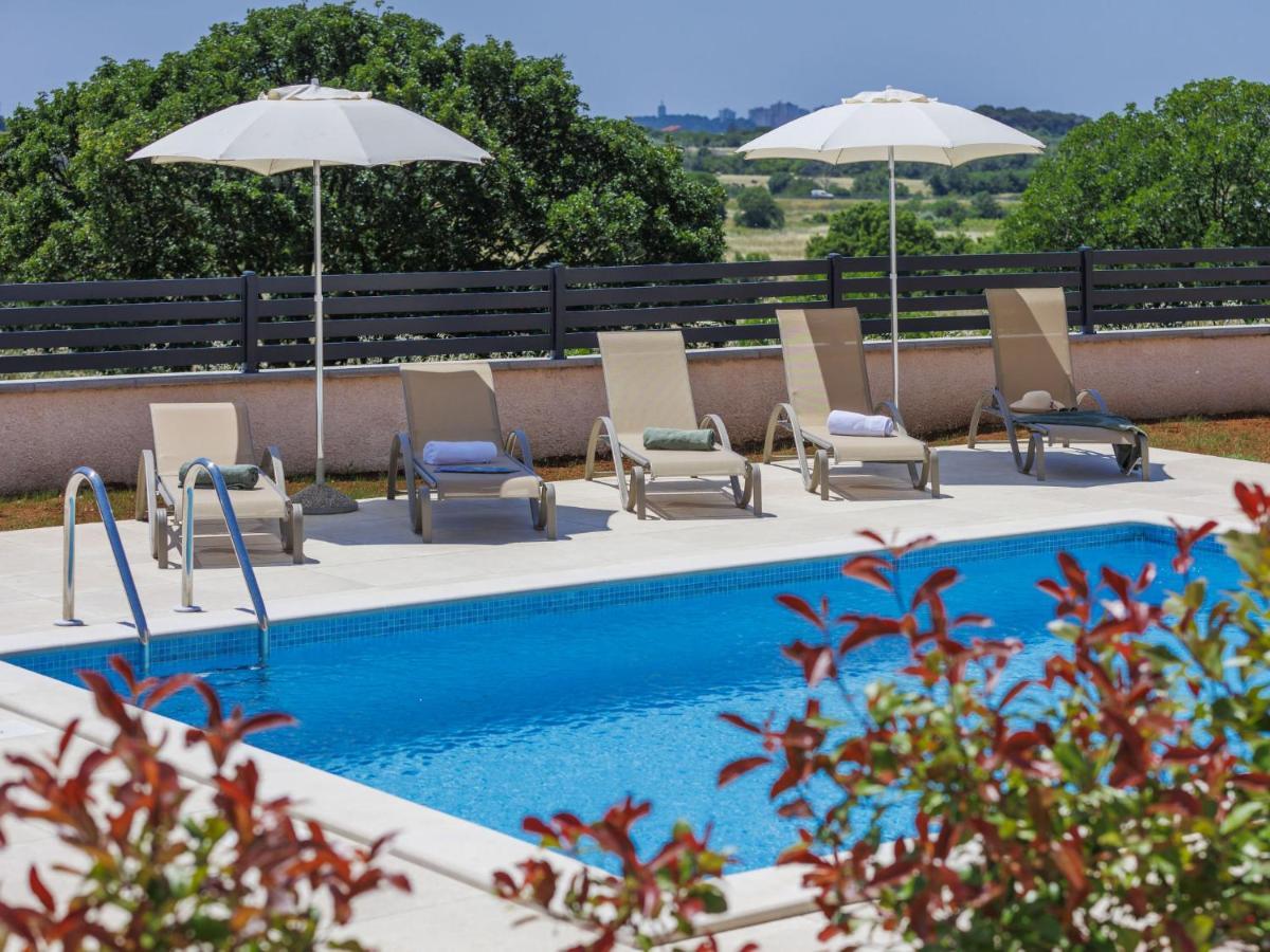 Holiday Home Villa Dora By Interhome Pula Exterior foto